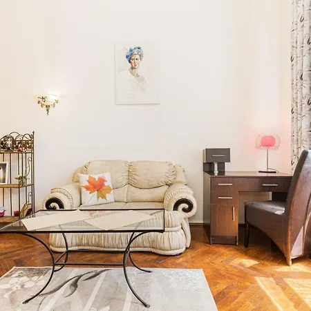 Sabin Private Parking Apartment Brasov