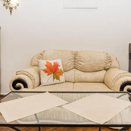 Apartment Sabin Private Parking