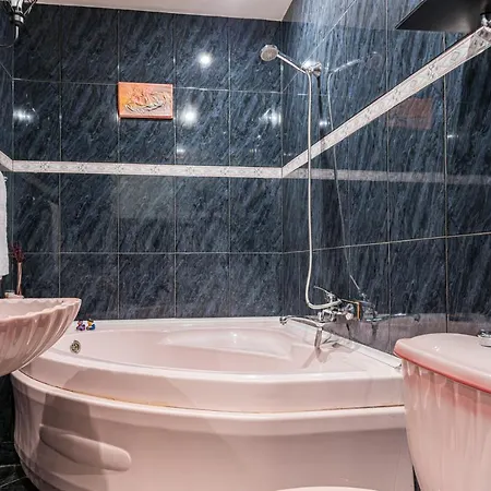 Sabin Private Parking בראשוב