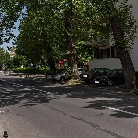 Apartment Sabin Private Parking *