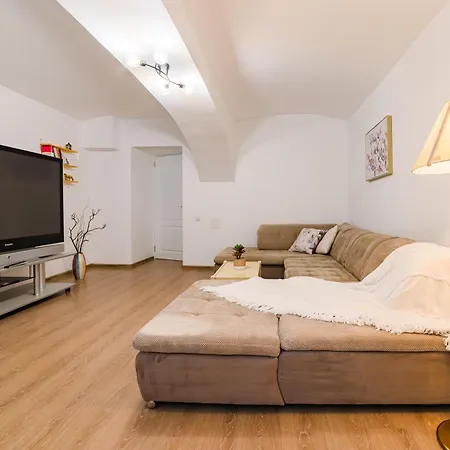 Sabin Private Parking 아파트 *