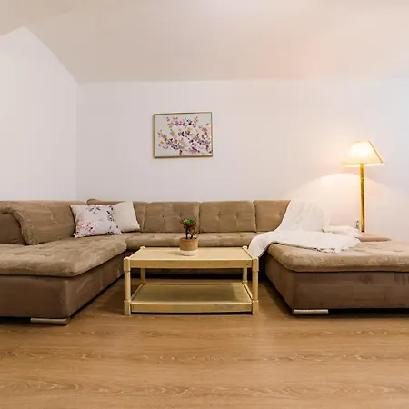 Sabin Private Parking