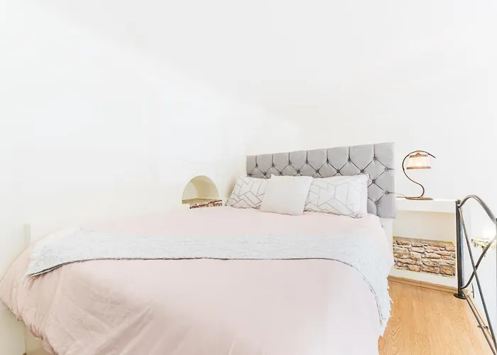 Sabin Private Parking Апартаменты Брашов