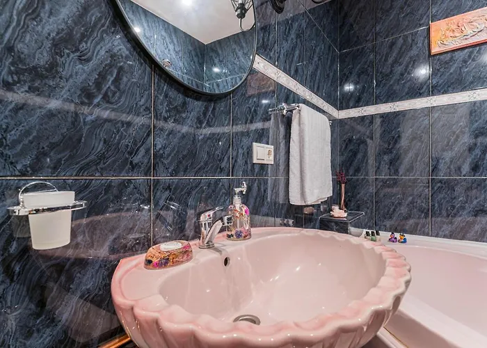 Sabin Private Parking Апартаменты