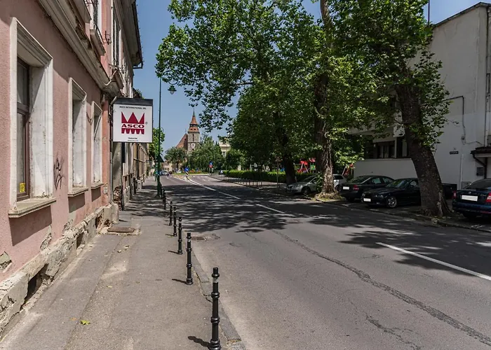 Sabin Private Parking Брашов