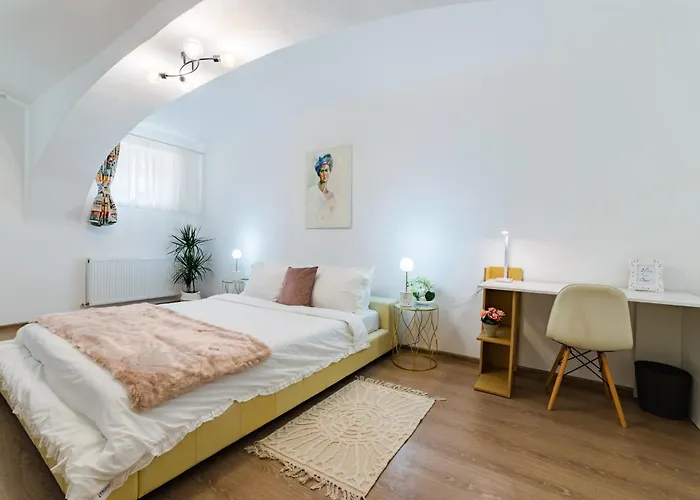 Sabin Private Parking Апартаменты