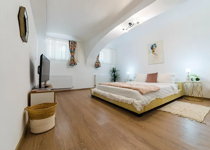 Апартаменты Sabin Private Parking Брашов